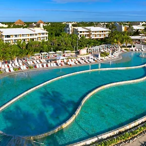 the-royal-suites-yucatan-by-palladium.allrivieramayahotels.com/